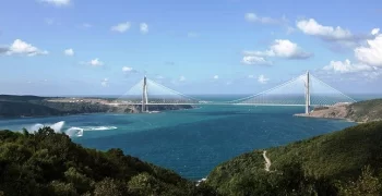 Мост султана Селима Явуза в Стамбуле