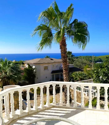 Villa For Sale in Alanya Is ideal For Endless Peace With Fascinating Interiors