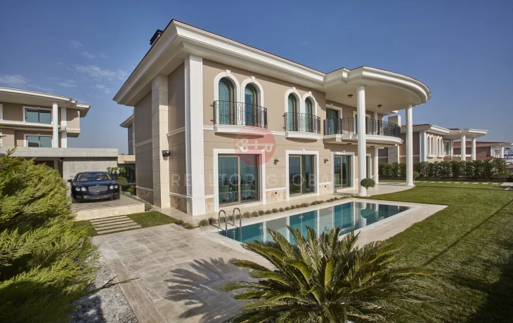 Impressive Modern And Luxury Interiors, Villas For Sale in Istanbul
