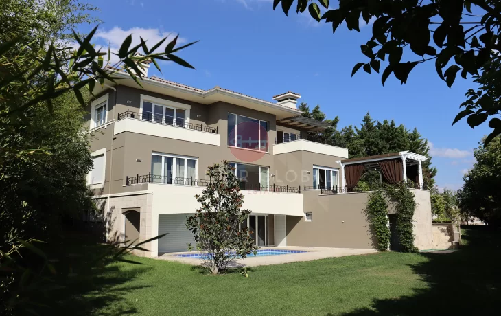 Opportunity To Invest In Istanbul Villas For Sale Within Walking Distance Of The Marina!