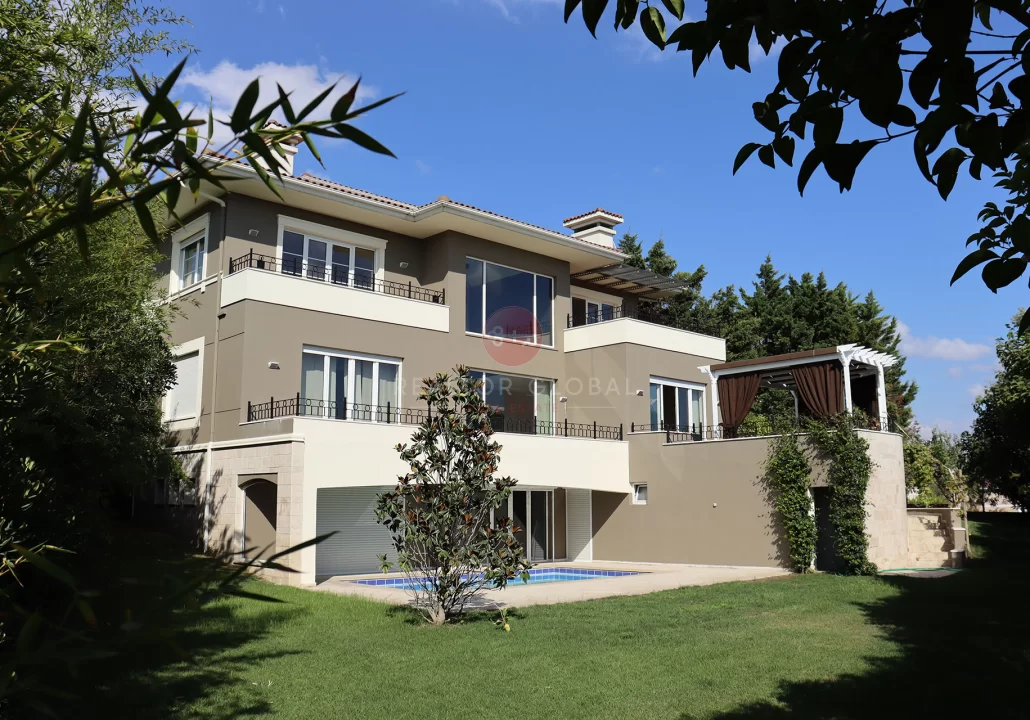 Opportunity To Invest In Istanbul Villas For Sale Within Walking Distance Of The Marina!
