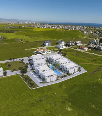 Kuzey Kıbrıs’ta Satılık Mülkler Üç Katlı Villa Ve 1+1 Daire Ayrıcalıklı