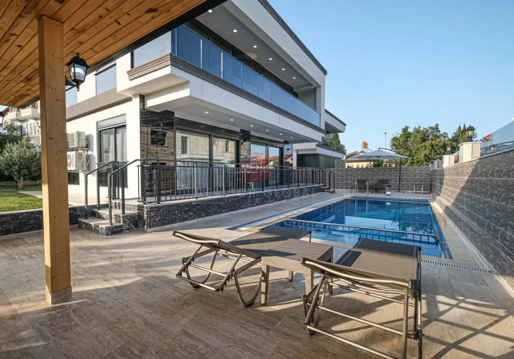 For Sale: Duplex Prestigious Villas in Antalya, Comfortable 4+1 Layout!