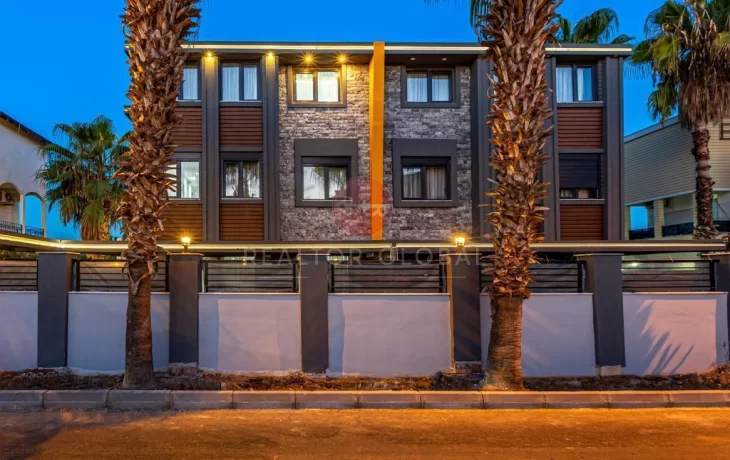 Antalya’da Satılık Villalar 4+1 Konforlu ve Tripleks Prestijli