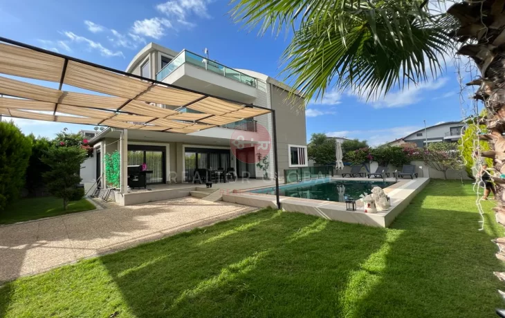 Villas for Sale in Antalya with Triplex Privileged Living Comfort