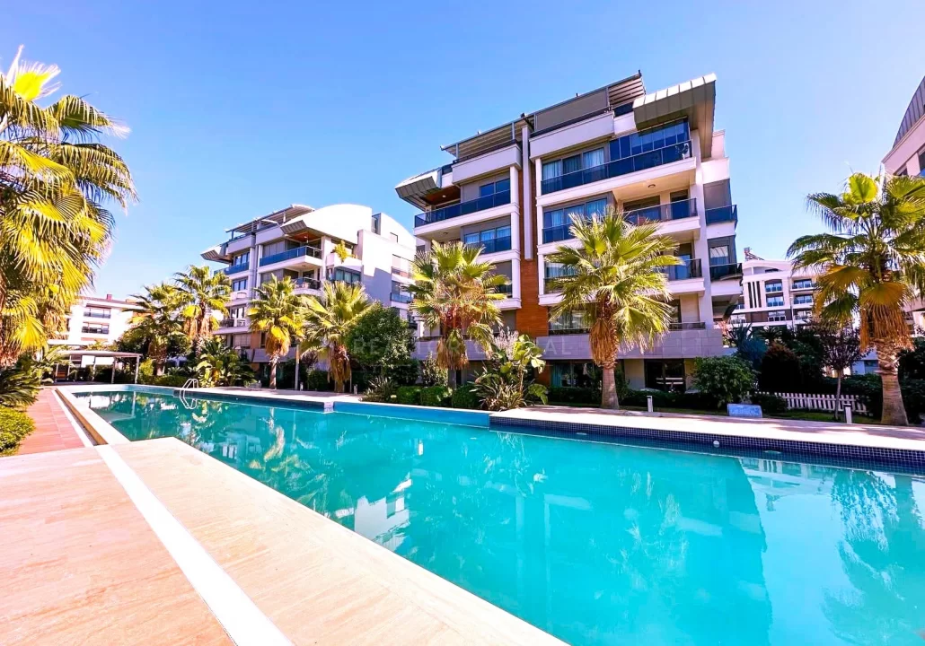 Prestigious Living with 3+1 Apartments for Sale in Antalya