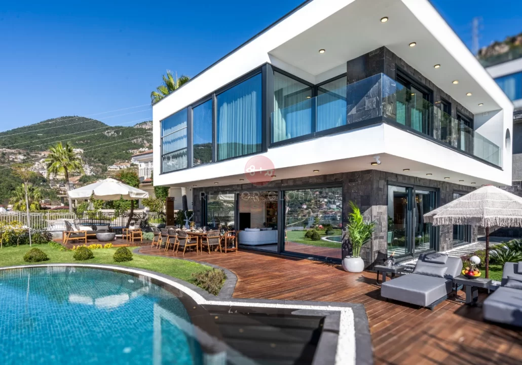 Duplex 3+1 Villas for Sale in Alanya Offer a Privileged Lifestyle