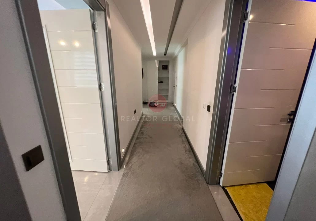 spacious 2 bedroom furnished apartment for sale in Oba