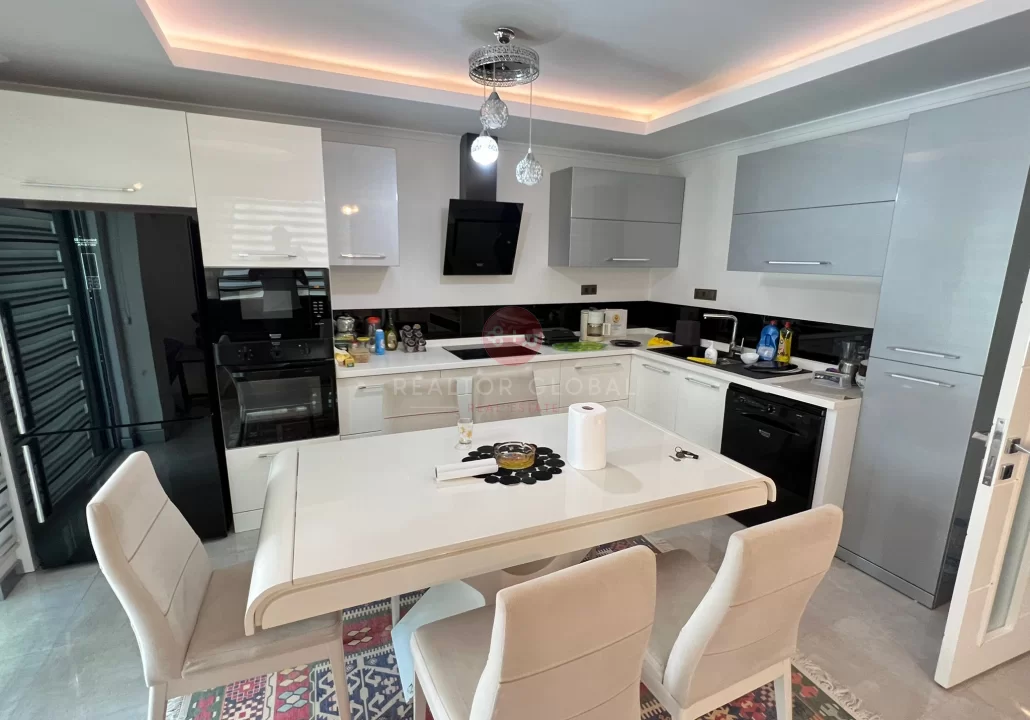 spacious 2 bedroom furnished apartment for sale in Oba