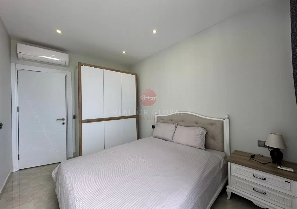 Furnished One-bedroom apartment For Sale With The Best Sea View