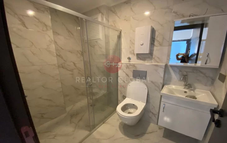 Two-bedroom Furnished Apartment With Sea View in Mahmutlar