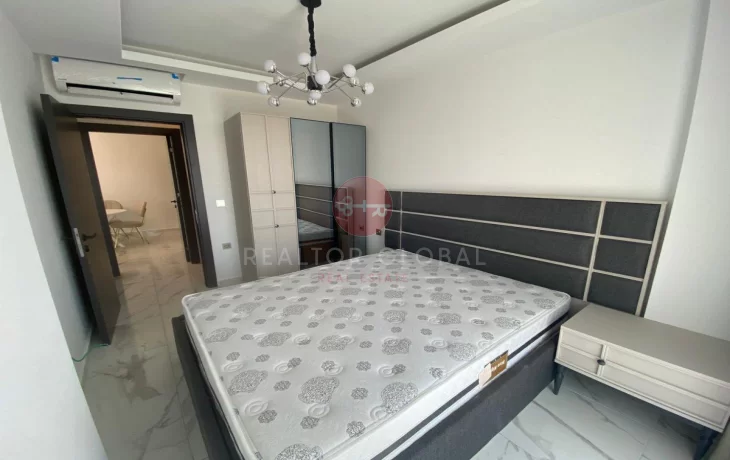 Two-bedroom Furnished Apartment With Sea View in Mahmutlar