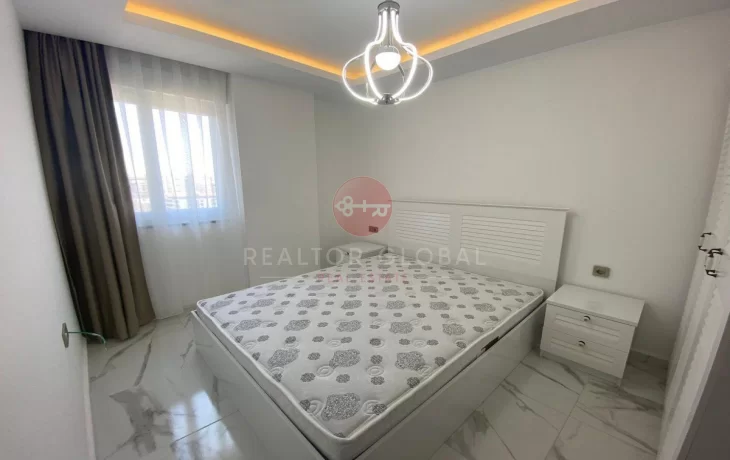 Two-bedroom Furnished Apartment With Sea View in Mahmutlar
