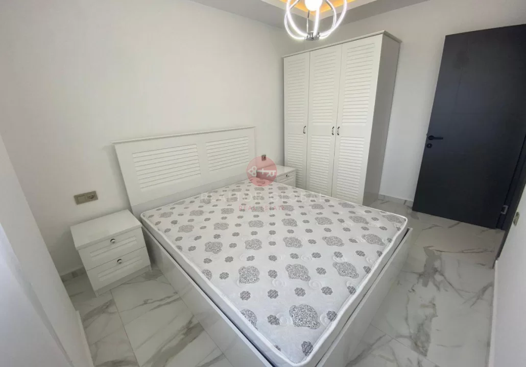 Two-bedroom Furnished Apartment With Sea View in Mahmutlar