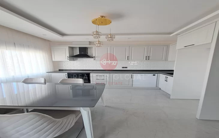 Alanya, Oba’da Satılık Eşyalı 2+1 Duplex Daire