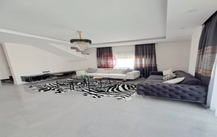 Alanya, Oba’da Satılık Eşyalı 2+1 Duplex Daire