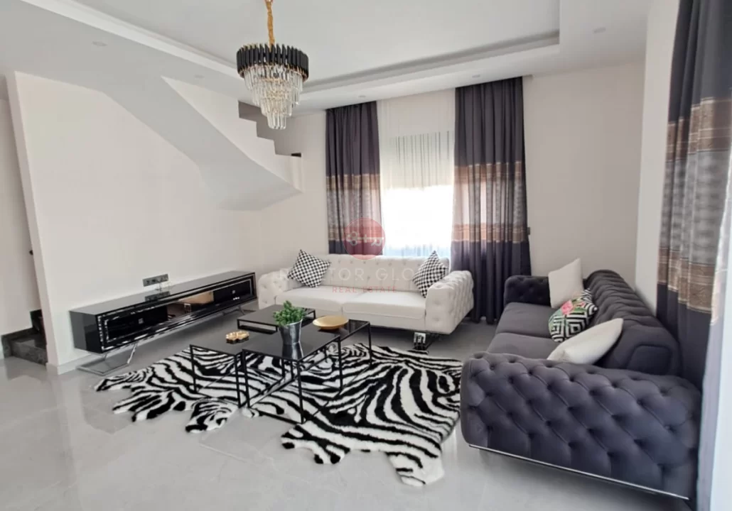 Alanya, Oba’da Satılık Eşyalı 2+1 Duplex Daire