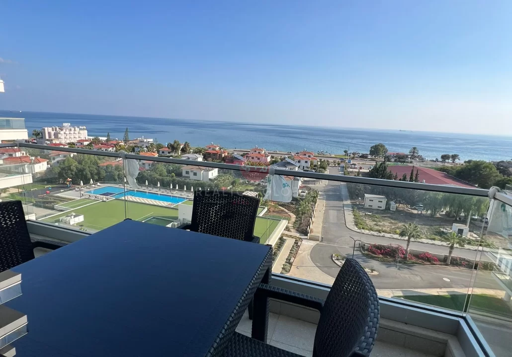 Studio apartment with sea view for sale in İskele, Northern Cyprus