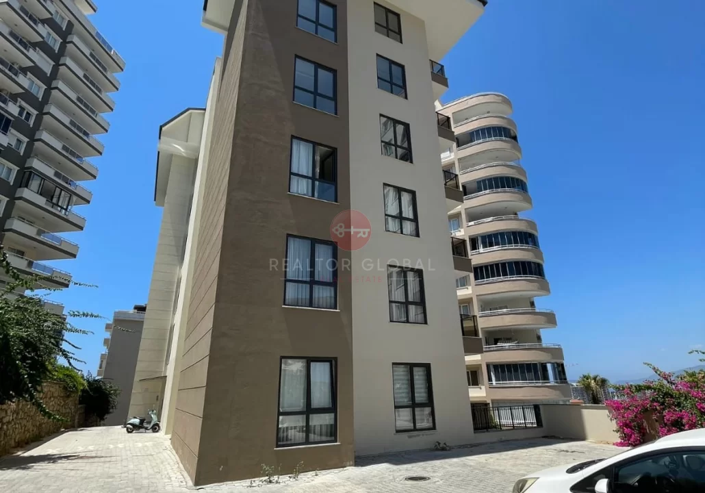 Alanya Mahmutlar’da Satılık Modern 1+1 Daire