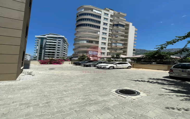Alanya Mahmutlar’da Satılık Modern 1+1 Daire