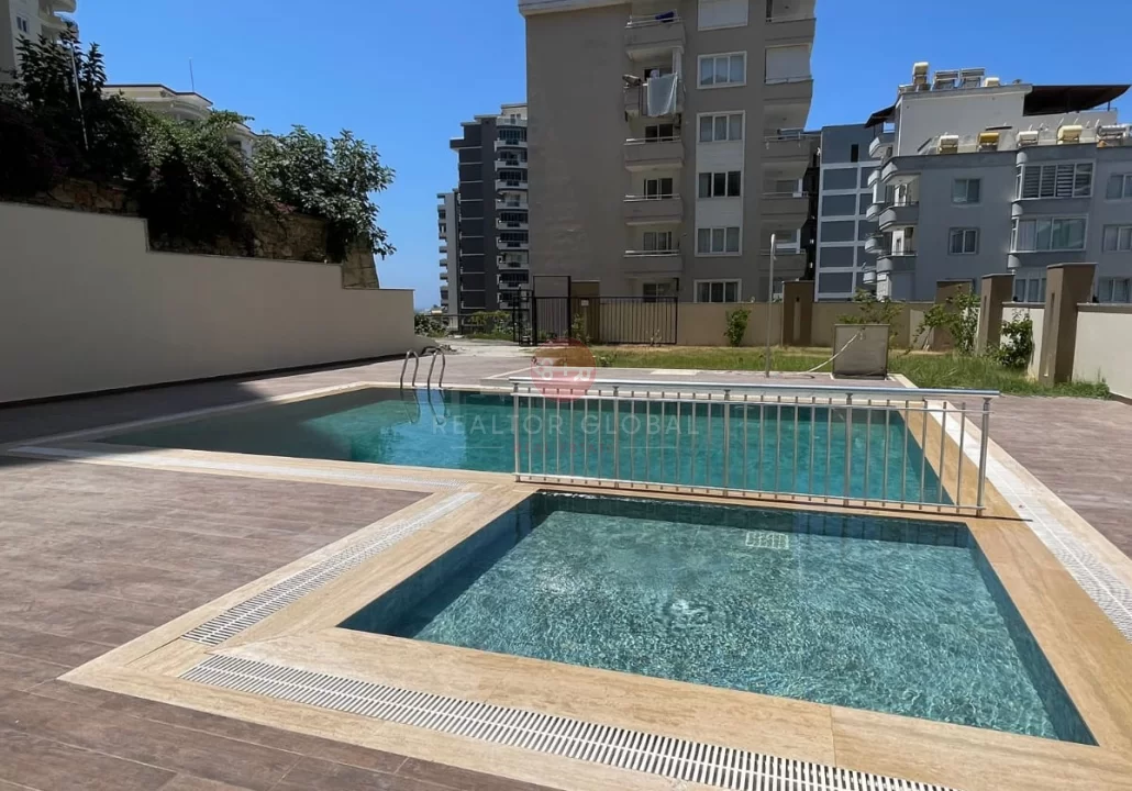 Alanya Mahmutlar’da Satılık Modern 1+1 Daire