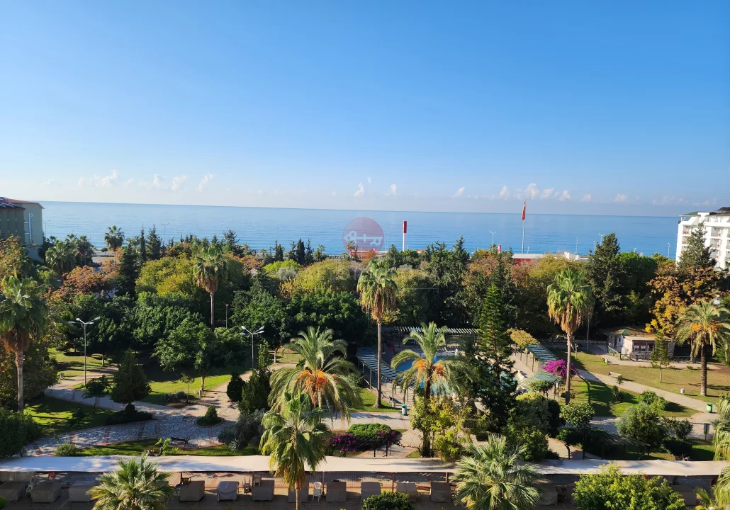 Mahmutlarda Satılık Lüks, Deniz Manzaralı 2+1 Daire