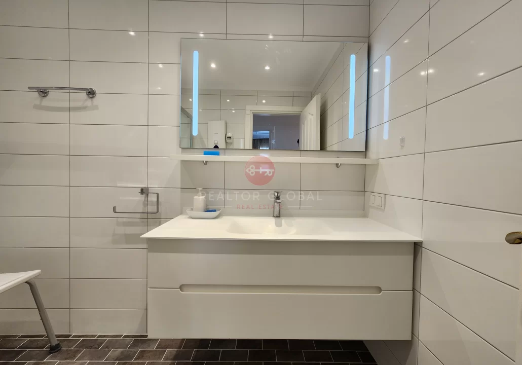 Panoramic Sea View 2+1 Luxury Apartment For Sale in Mahmutlar