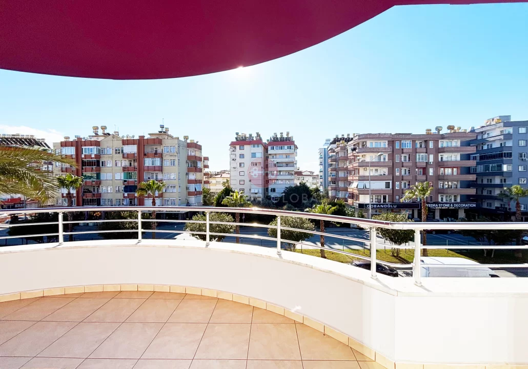 Two Bedroom Re-sale Apartment For Sale in Oba, Alanya