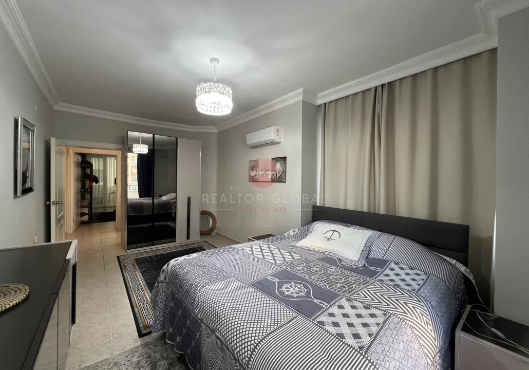 Mahmutlarda Satılık Geniş ve Full Eşyalı 1+1 Daire