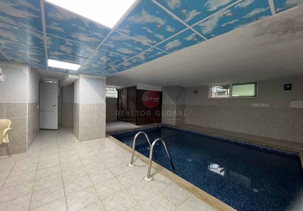Mahmutlarda Satılık Geniş ve Full Eşyalı 1+1 Daire