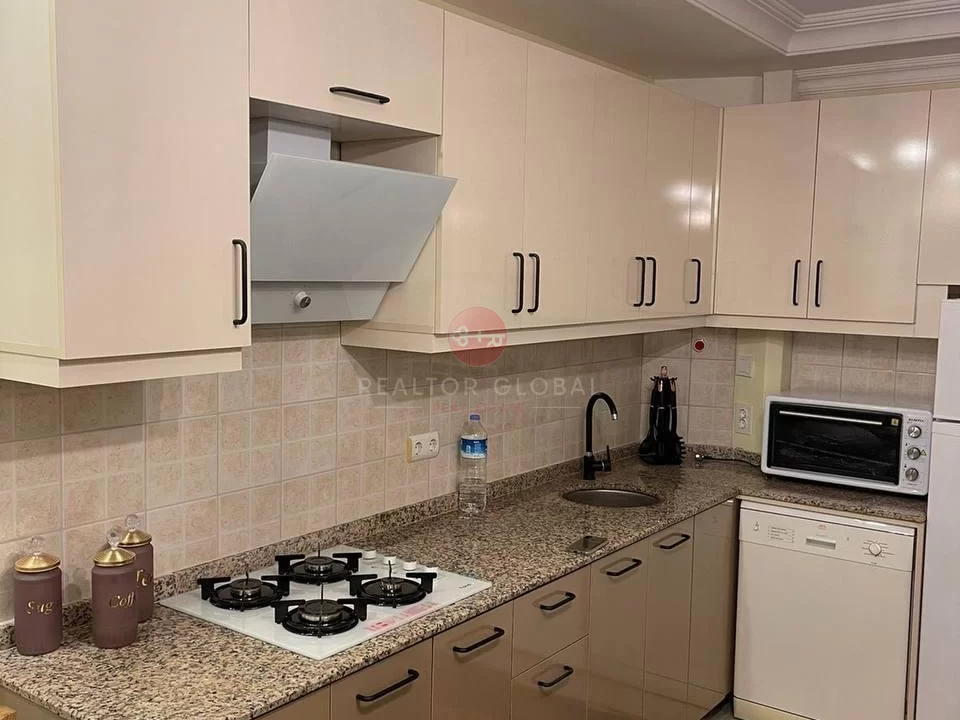 Mahmutlarda Satılık Geniş ve Full Eşyalı 1+1 Daire