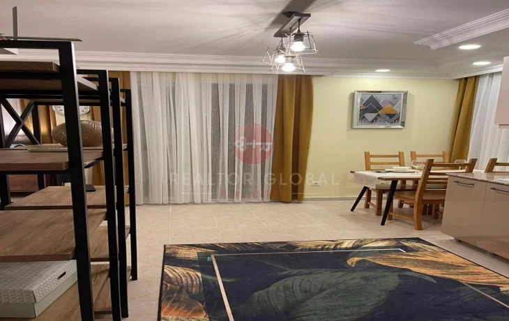 Mahmutlarda Satılık Geniş ve Full Eşyalı 1+1 Daire