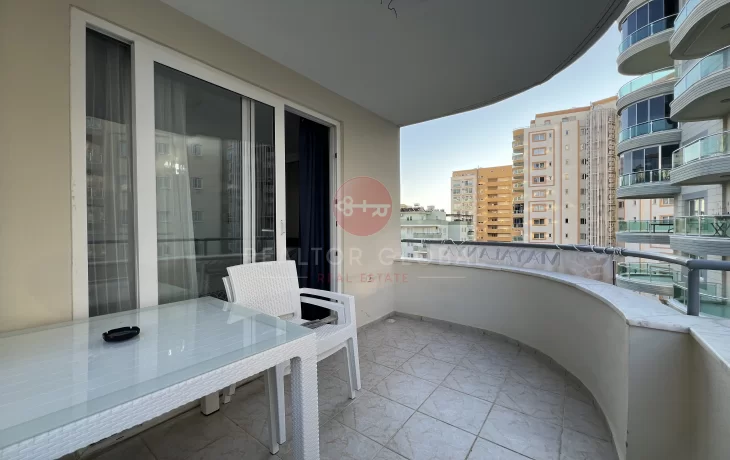 Mahmutlarda Satılık Geniş ve Full Eşyalı 1+1 Daire
