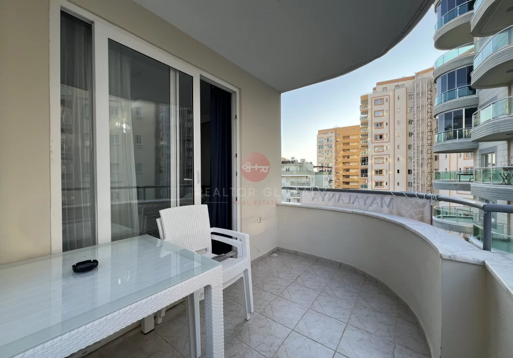 Mahmutlarda Satılık Geniş ve Full Eşyalı 1+1 Daire