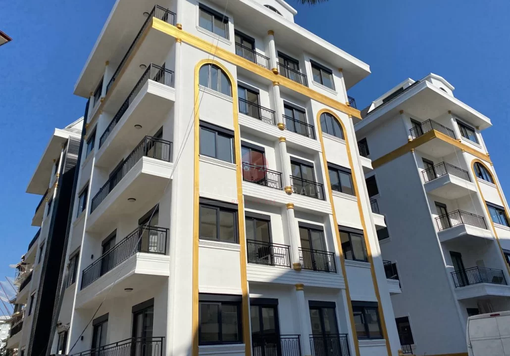 Alanya Merkez’de Satılık Yepyeni 1+1 Daire