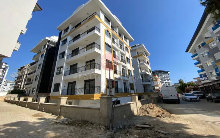 Alanya Merkez’de Satılık Yepyeni 1+1 Daire
