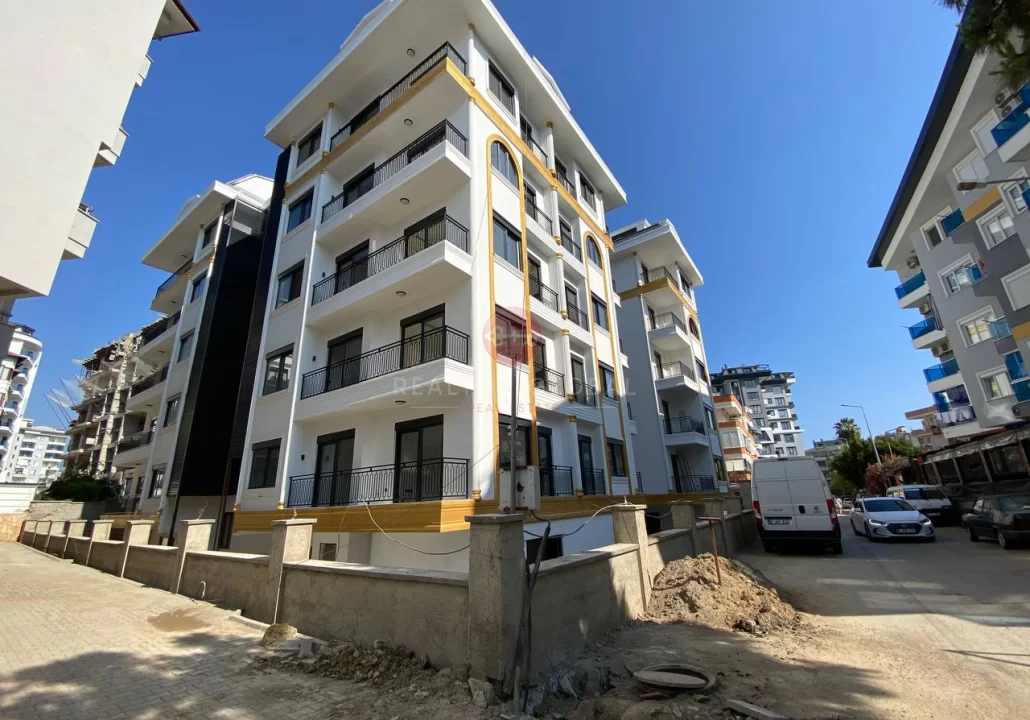 Alanya Merkez’de Satılık Yepyeni 1+1 Daire