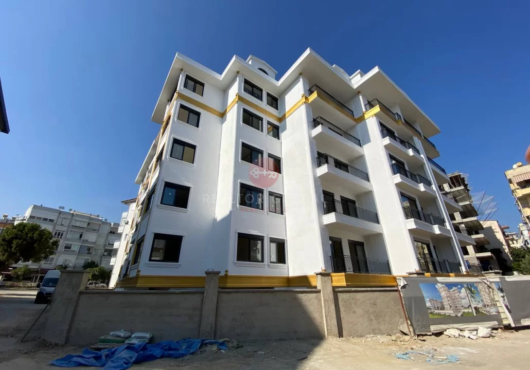 Alanya Merkez’de Satılık Yepyeni 1+1 Daire