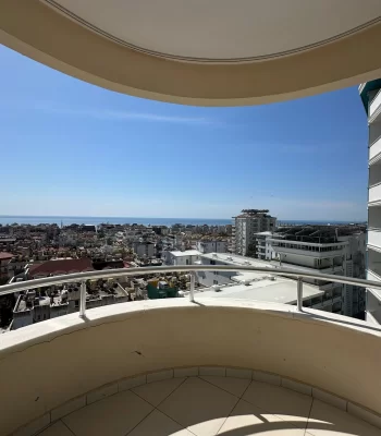 Convenient One-bedroom Apartment For Sale in Alanya Center