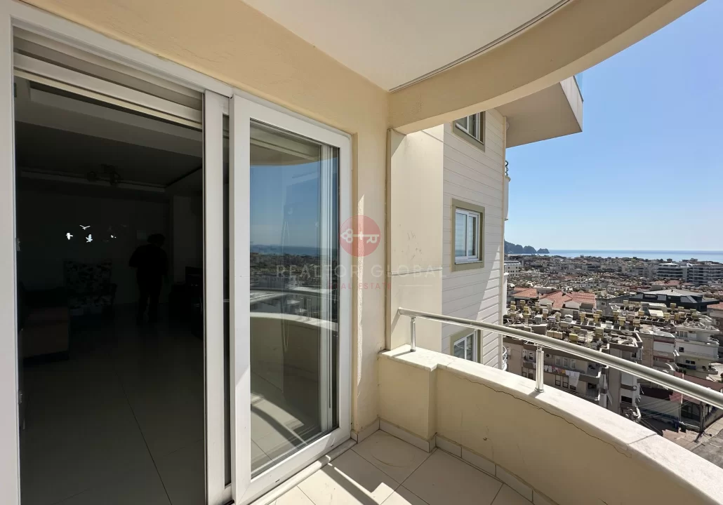 Convenient One-bedroom Apartment For Sale in Alanya Center