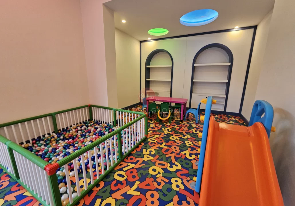 Luxuriöse, voll möblierte Ein-Zimmer-Wohnung zum Verkauf in Oba