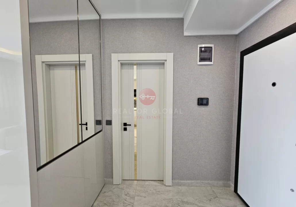 Luxuriöse, voll möblierte Ein-Zimmer-Wohnung zum Verkauf in Oba