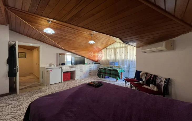 Prostrani trosobni penthouse s tradicionalnim šarmom u Obi, Alanja