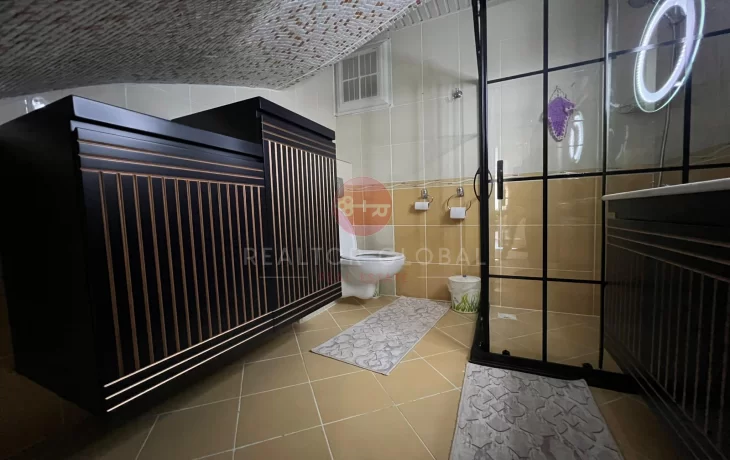 Prostrani trosobni penthouse s tradicionalnim šarmom u Obi, Alanja