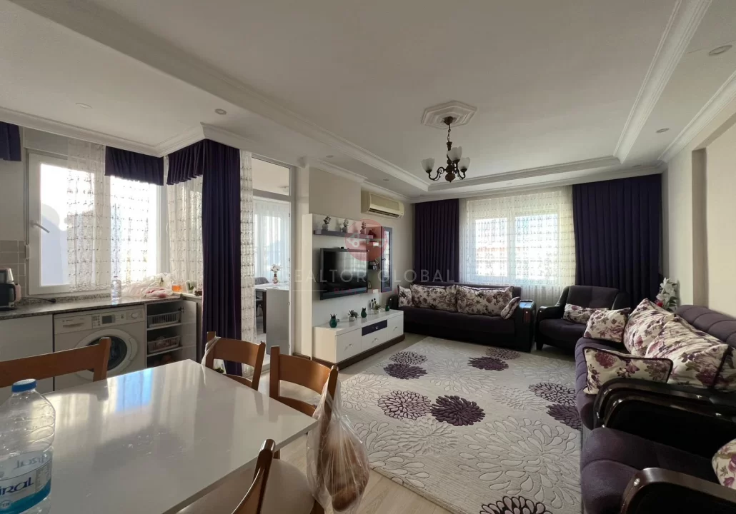 Prostrani trosobni penthouse s tradicionalnim šarmom u Obi, Alanja