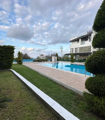 Spacious Three-bedroom Furnished Duplex in Kyrenia