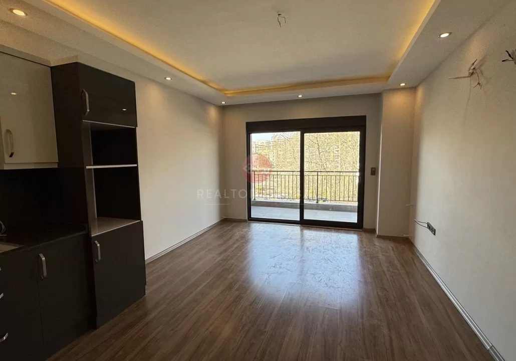 Stylish One-bedroom Apartment For Sale in Mahmutlar, Alanya