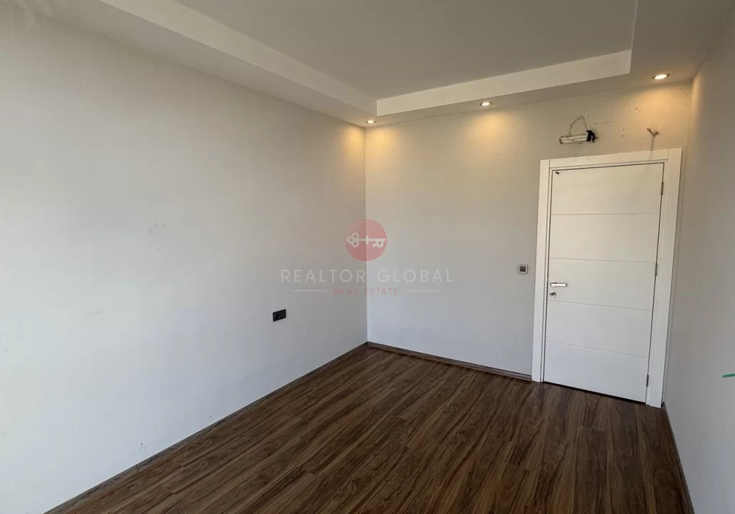 Stylish One-bedroom Apartment For Sale in Mahmutlar, Alanya