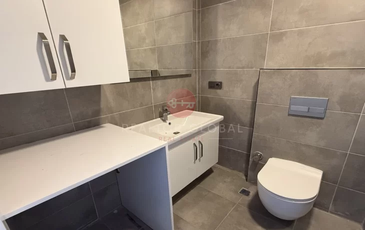 Stylish One-bedroom Apartment For Sale in Mahmutlar, Alanya
