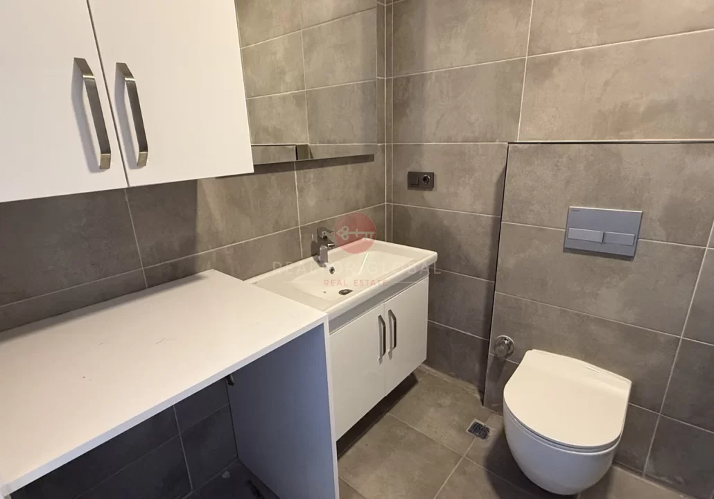 Stylish One-bedroom Apartment For Sale in Mahmutlar, Alanya